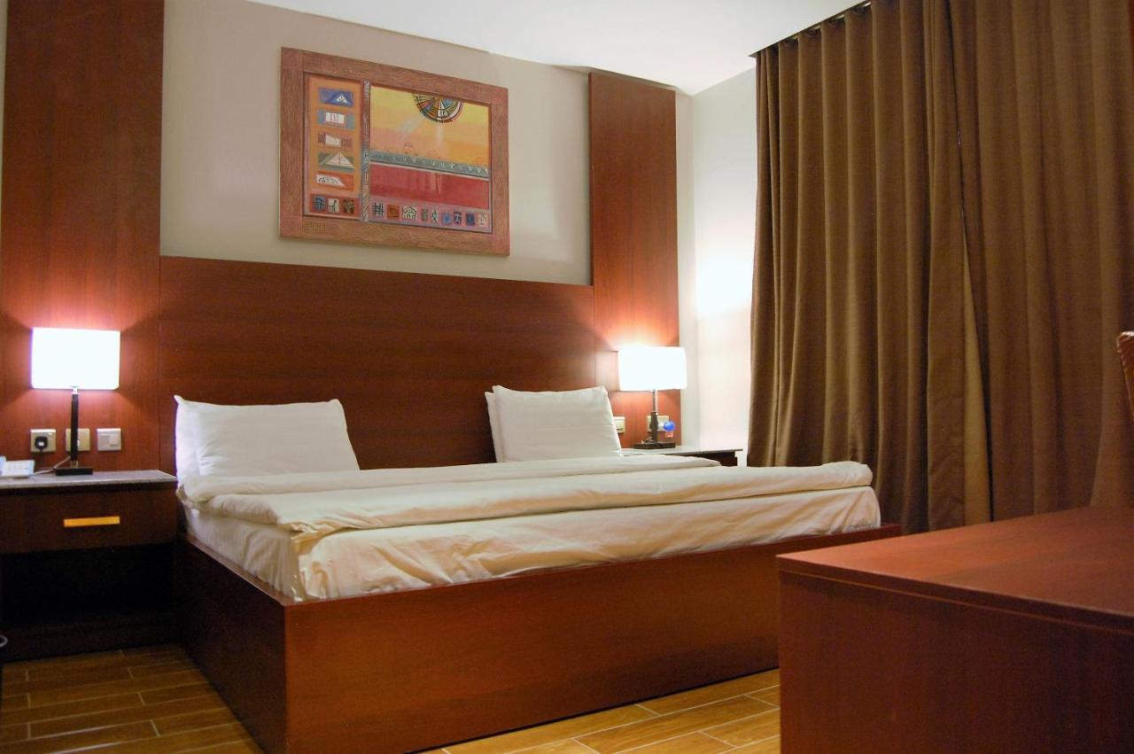 R & K Guest Palace Hotel Kano Luaran gambar