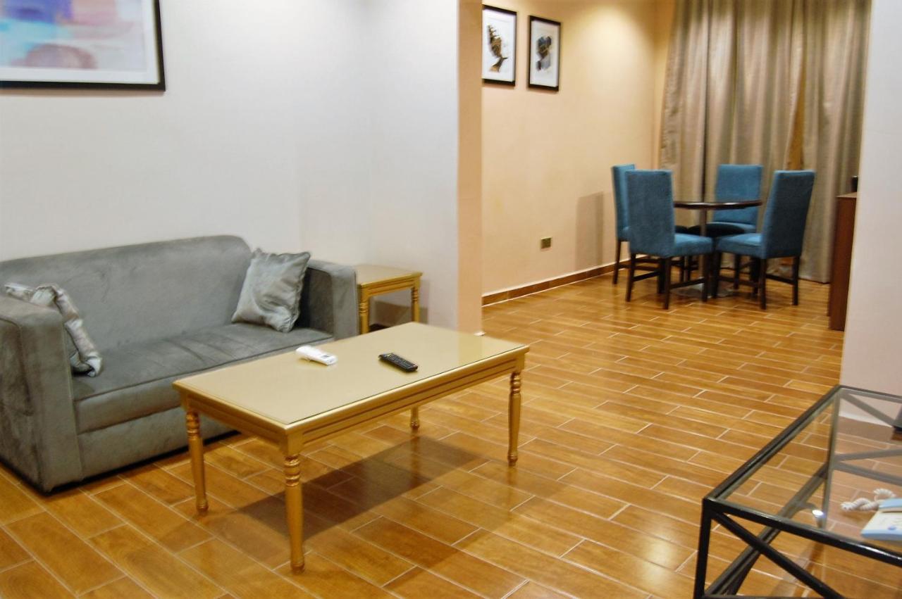 R & K Guest Palace Hotel Kano Luaran gambar
