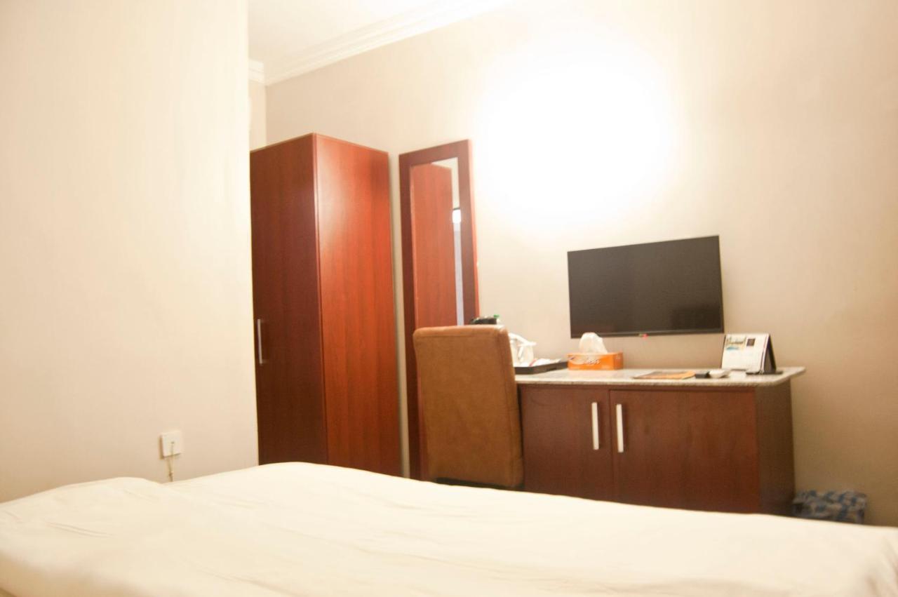 R & K Guest Palace Hotel Kano Luaran gambar