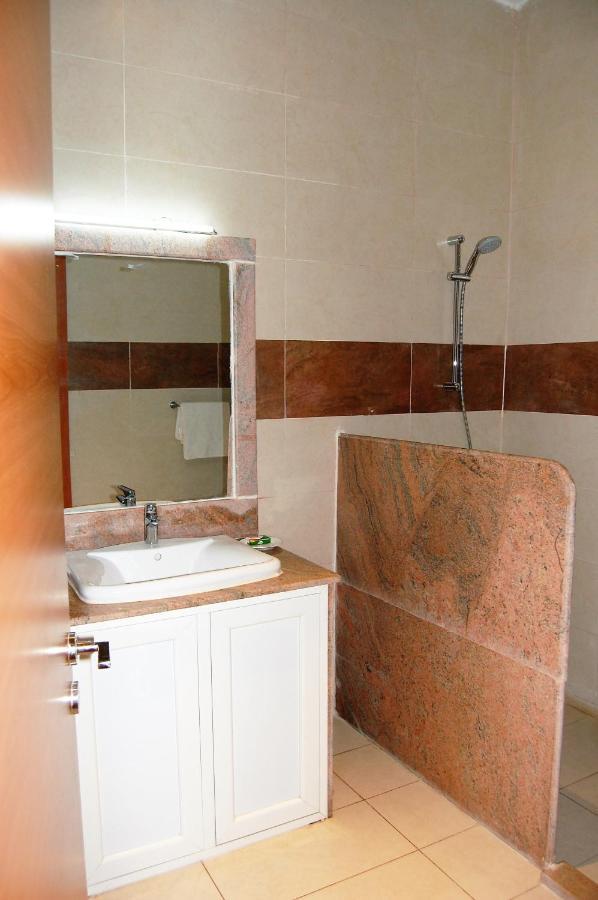 R & K Guest Palace Hotel Kano Luaran gambar